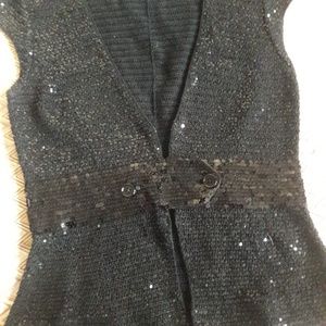Black sequined knit v neck sleeveless top